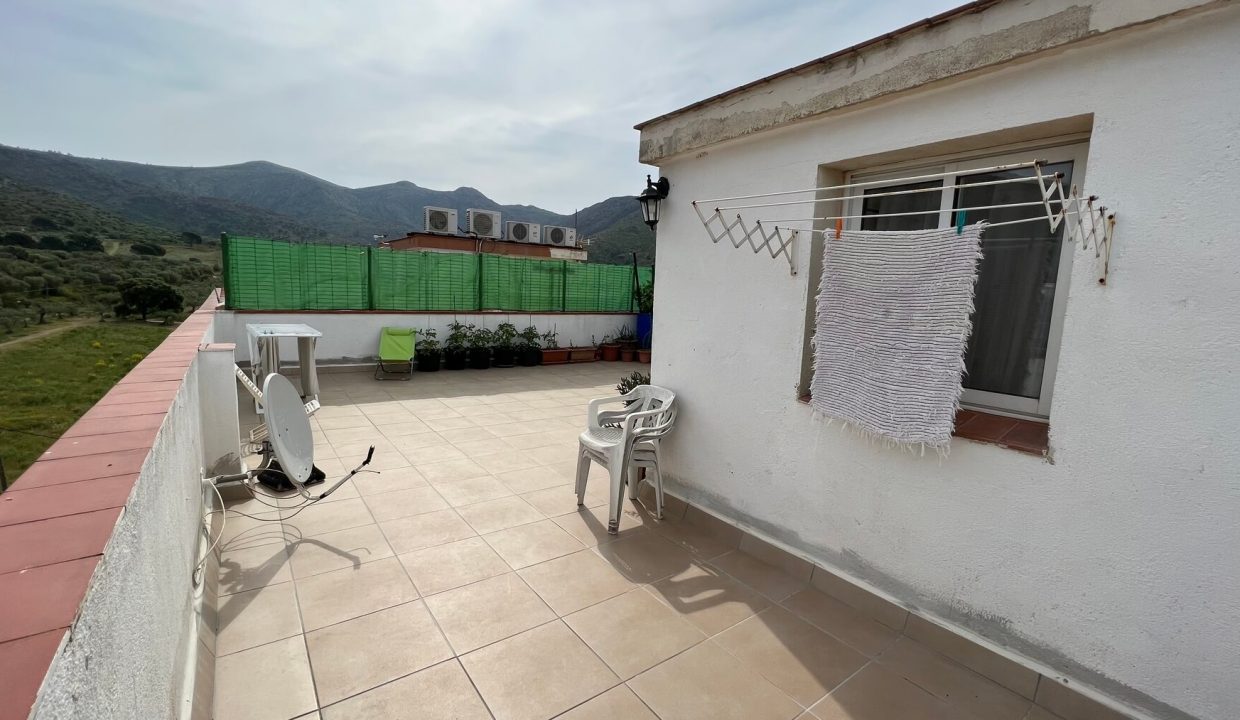 piso-venta-mas-oliva-roses-vistas-montana-1