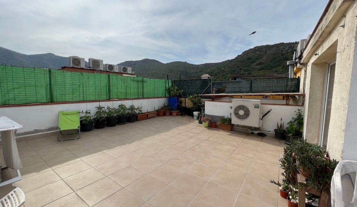 piso-venta-mas-oliva-roses-vistas-montana-11