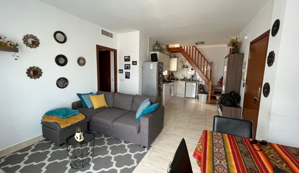 piso-venta-mas-oliva-roses-vistas-montana-2