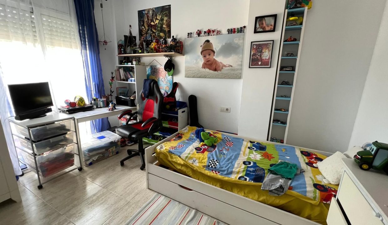 piso-venta-mas-oliva-roses-vistas-montana-7