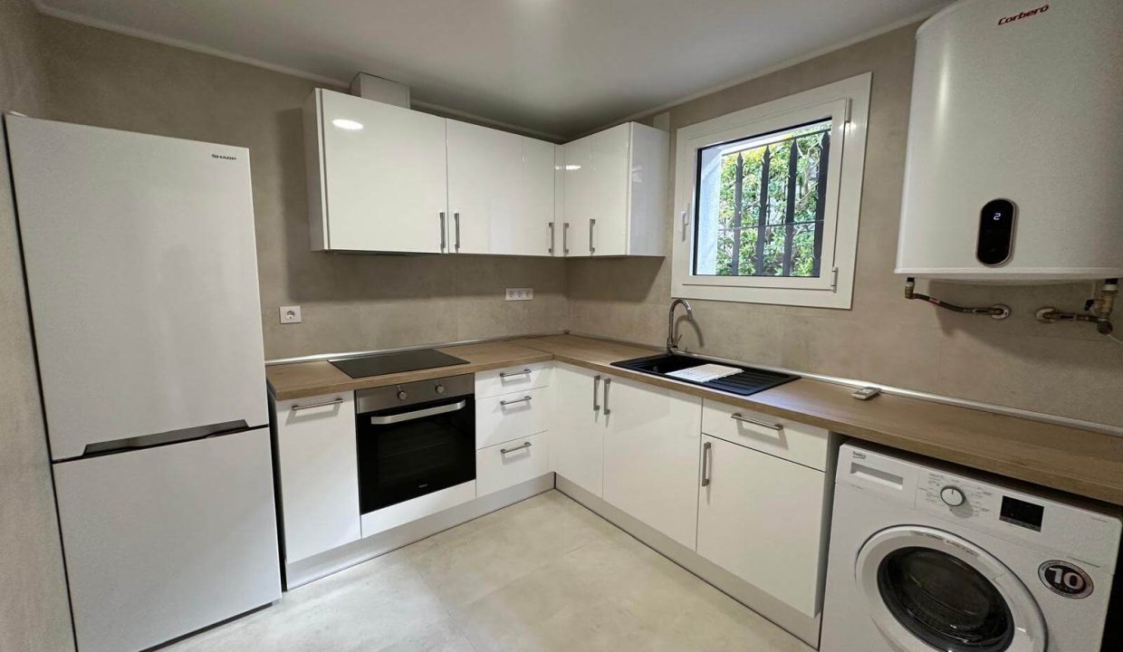 apartamento-con-vistas-al-mar-en-canyelles-roses (13)