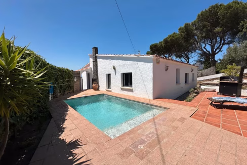 4593e371-b4ce-4f22-8da9-16a744cf42d3