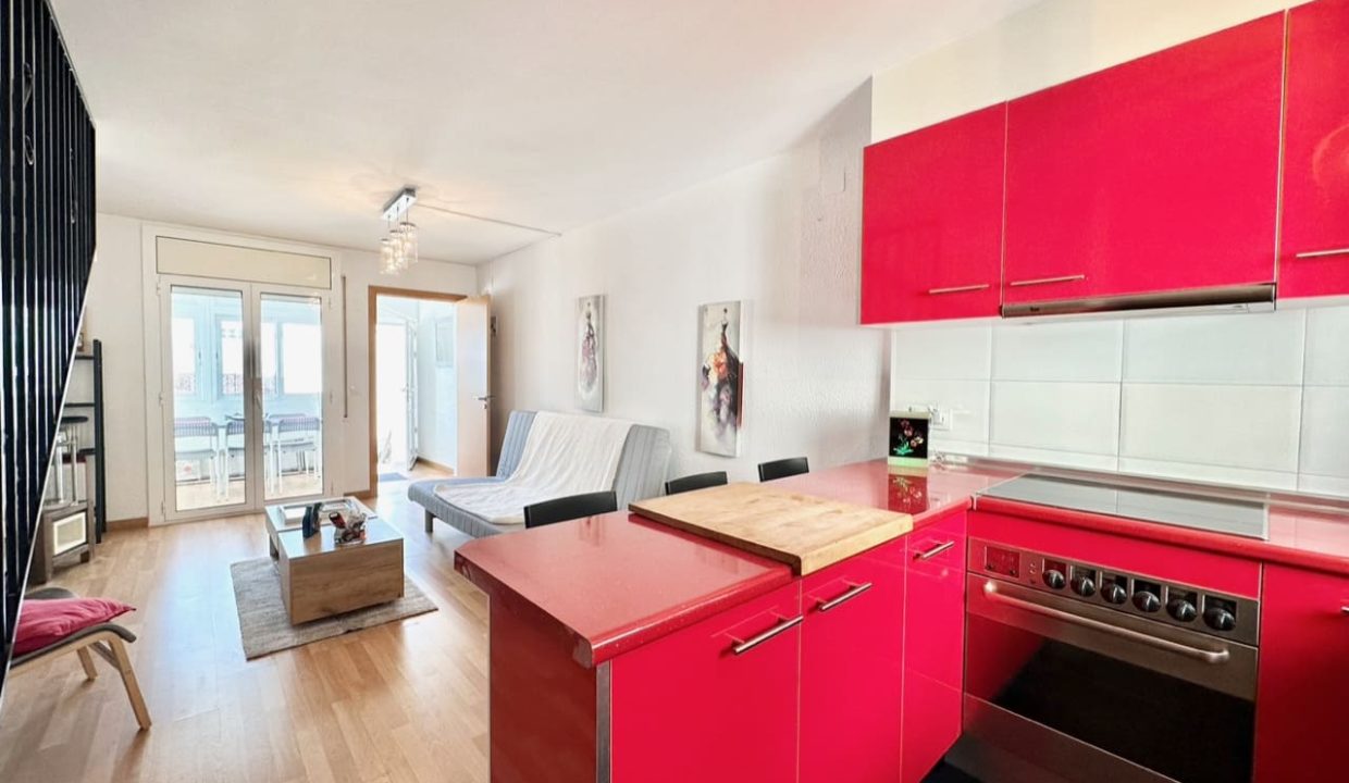 casa-adosada-en-venta-puig-rom-roses (24)