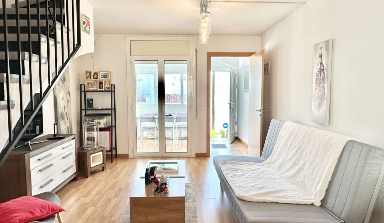 casa-adosada-en-venta-puig-rom-roses (25)