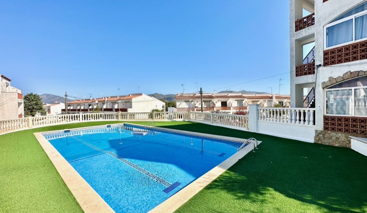 casa-adosada-en-venta-puig-rom-roses (28)