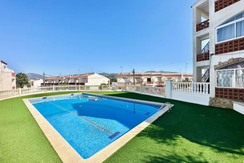 casa-adosada-en-venta-puig-rom-roses (28)