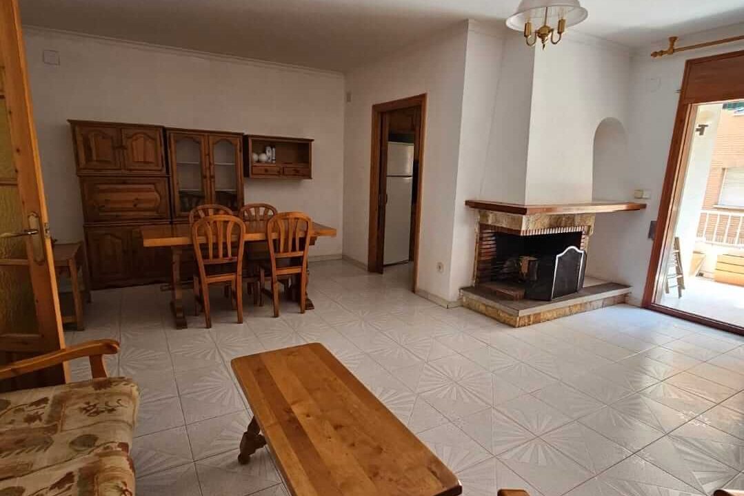 piso-venta-en-centro-de-roses-2