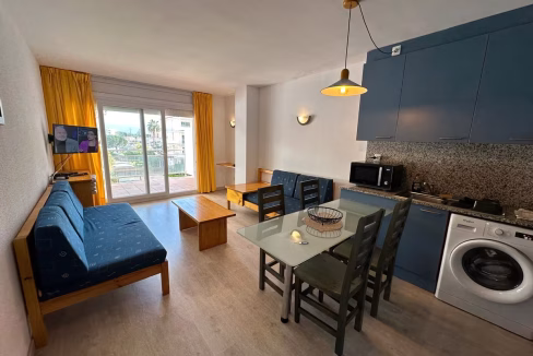 ee75cd79-f82b-401b-b85d-cbc4a7deb434